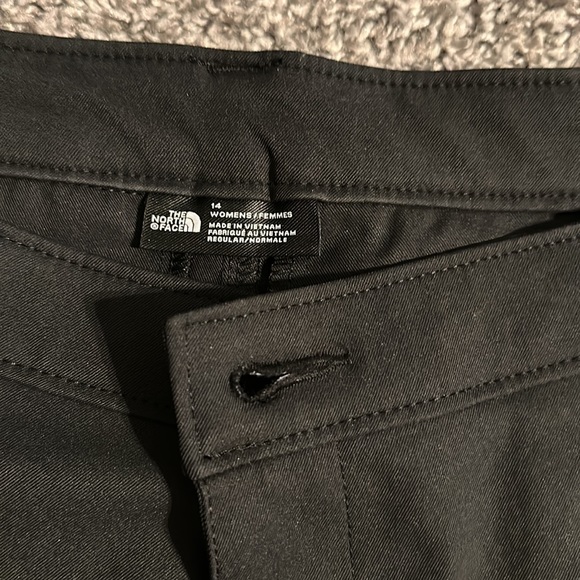 North face woman’s rain/wind pants size 14 - Picture 2 of 7